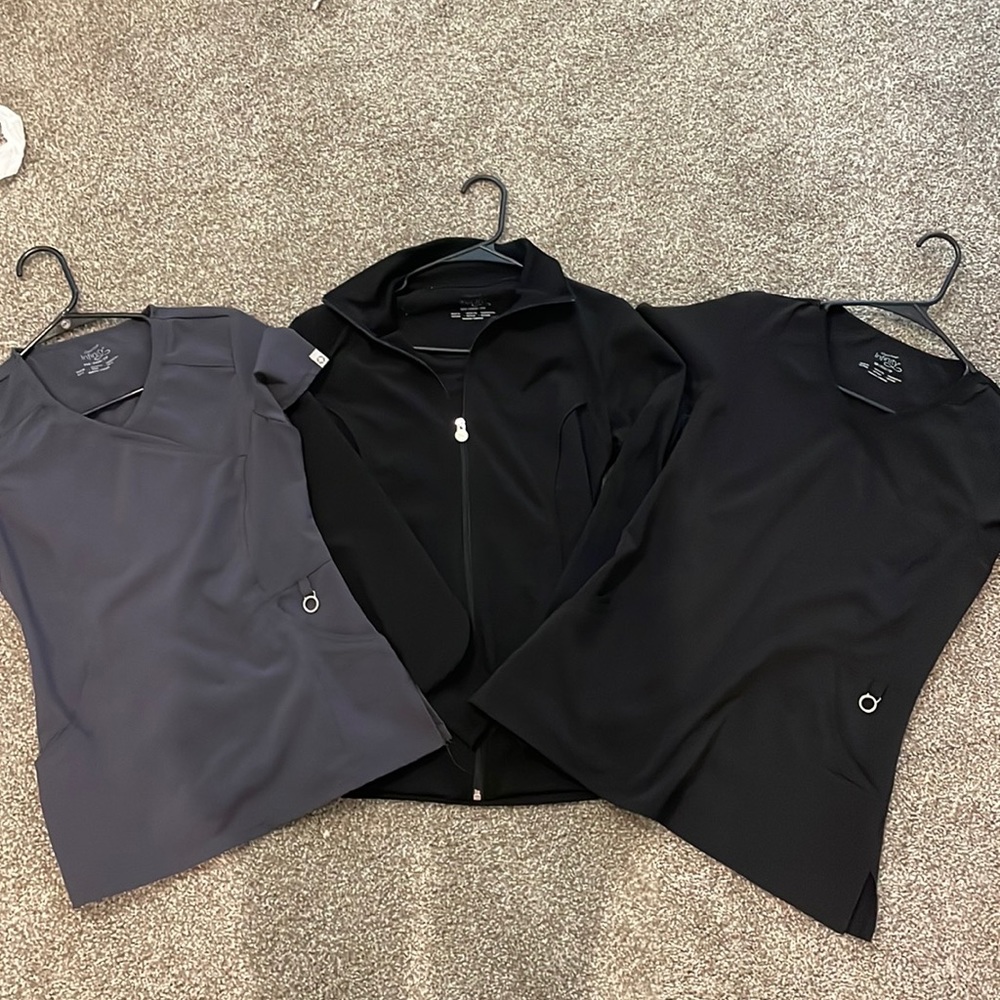 **SOLD**4 item Scrub bundle!! Infinity Cherokee Scrubs